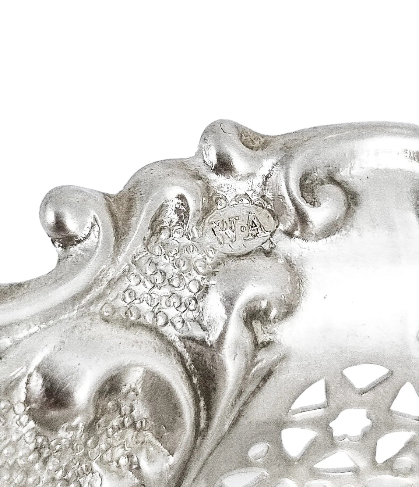 Edwardian sterling silver bonbon trinket dish bowl in Art Nouveau style, William Aitken 1906