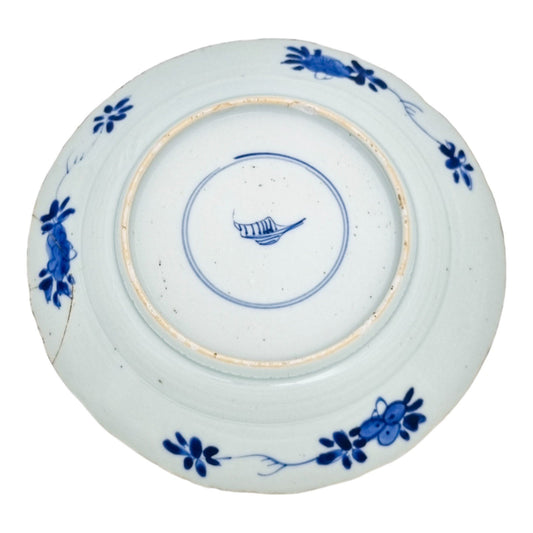 17th century Chinese Kangxi blue and white porcelain plate, Artemisia leaf mark