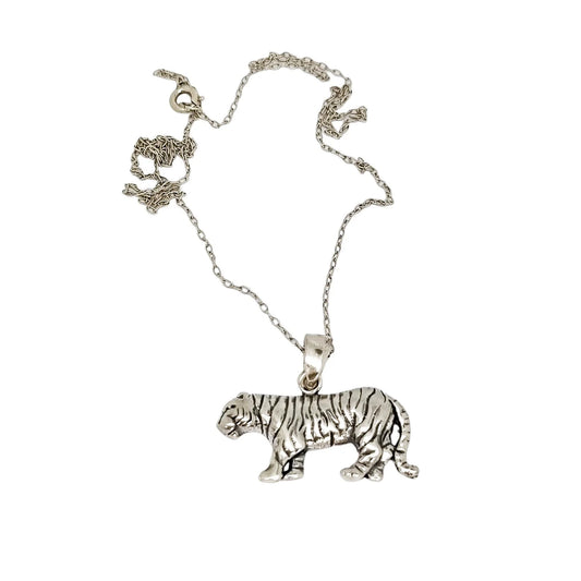 Vintage sterling silver 3D walking tiger pendant necklace on cable chain