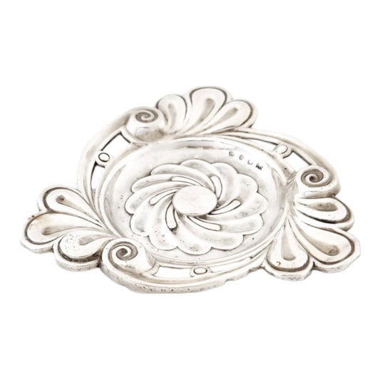 Victorian fluted round pin tray / sweetmeat dish / ashtray embossed with scrolls