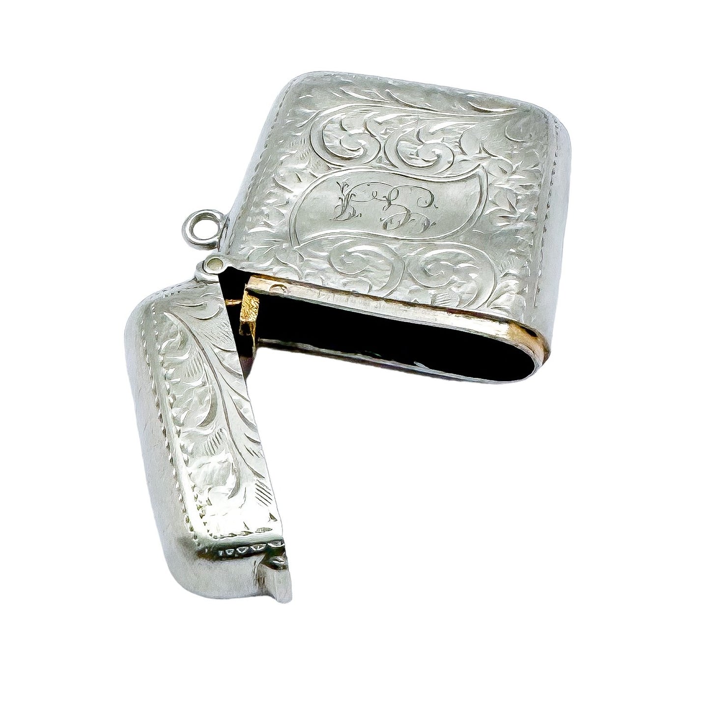 Sterling silver Edwardian vesta case engraved with Art Nouveau scrolling foliage