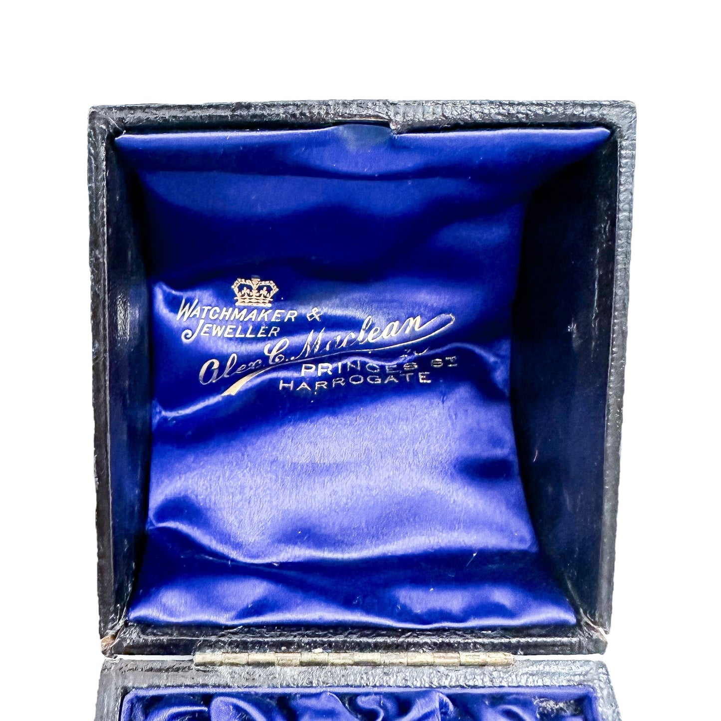 Vintage classic design boxed sterling silver napkin ring with beaded border