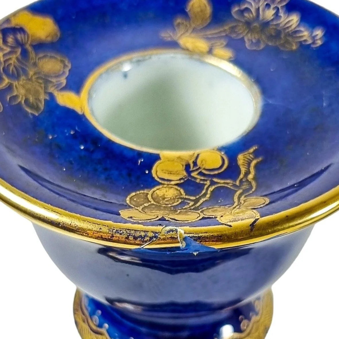 Large Art Deco pair of Wilton Ware candlesticks, AG Harley Jones in gold and cobalt blue, Chinoiserie 5008