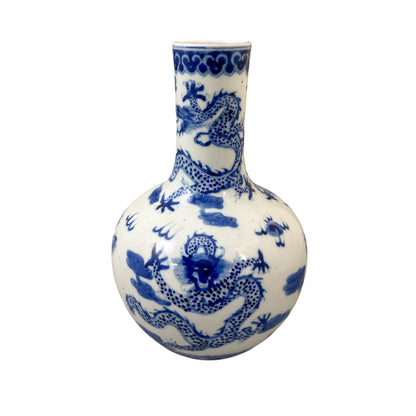 Chinese Guangxu period Kangxi revival blue and white dragon bottle porcelain vase