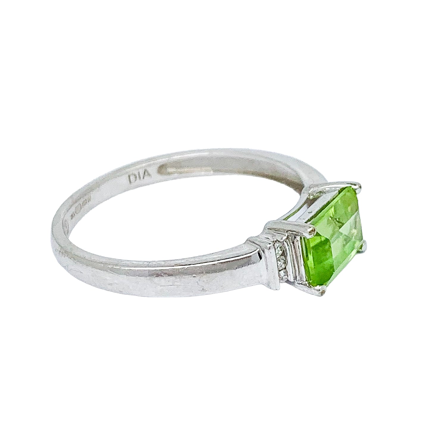 Art Deco style 9ct white gold baguette peridot and diamond dress ring, size O