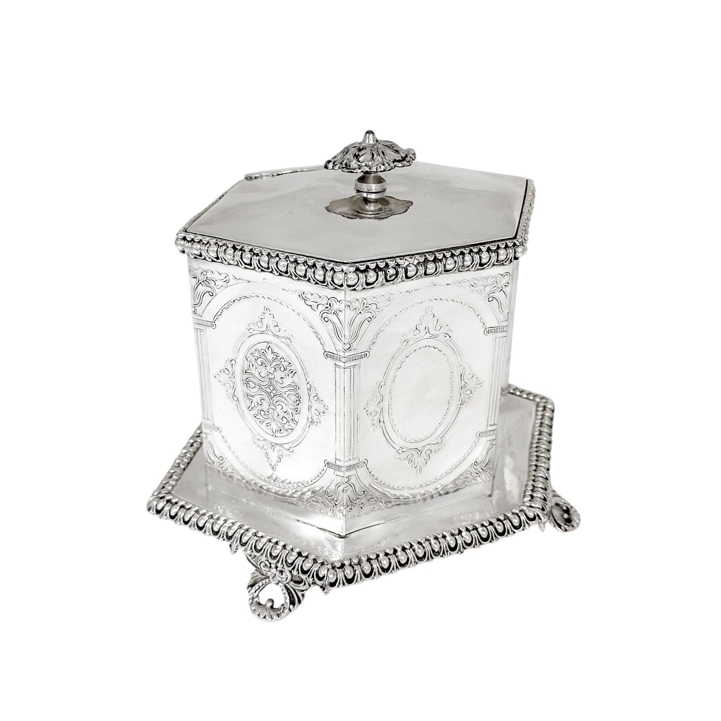 Victorian Neoclassical 6-sided silver-plated biscuit barrel on cast feet with egg-and-dart trim