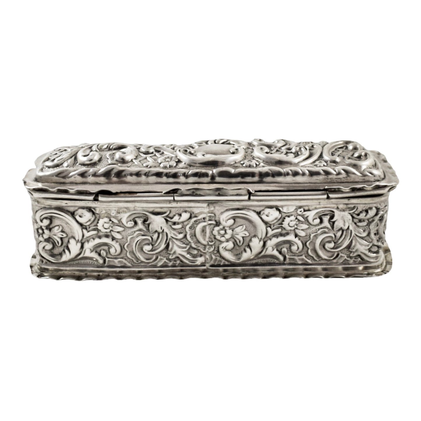 Victorian sterling silver dressing table snuff box embossed with Art Nouveau scrolls