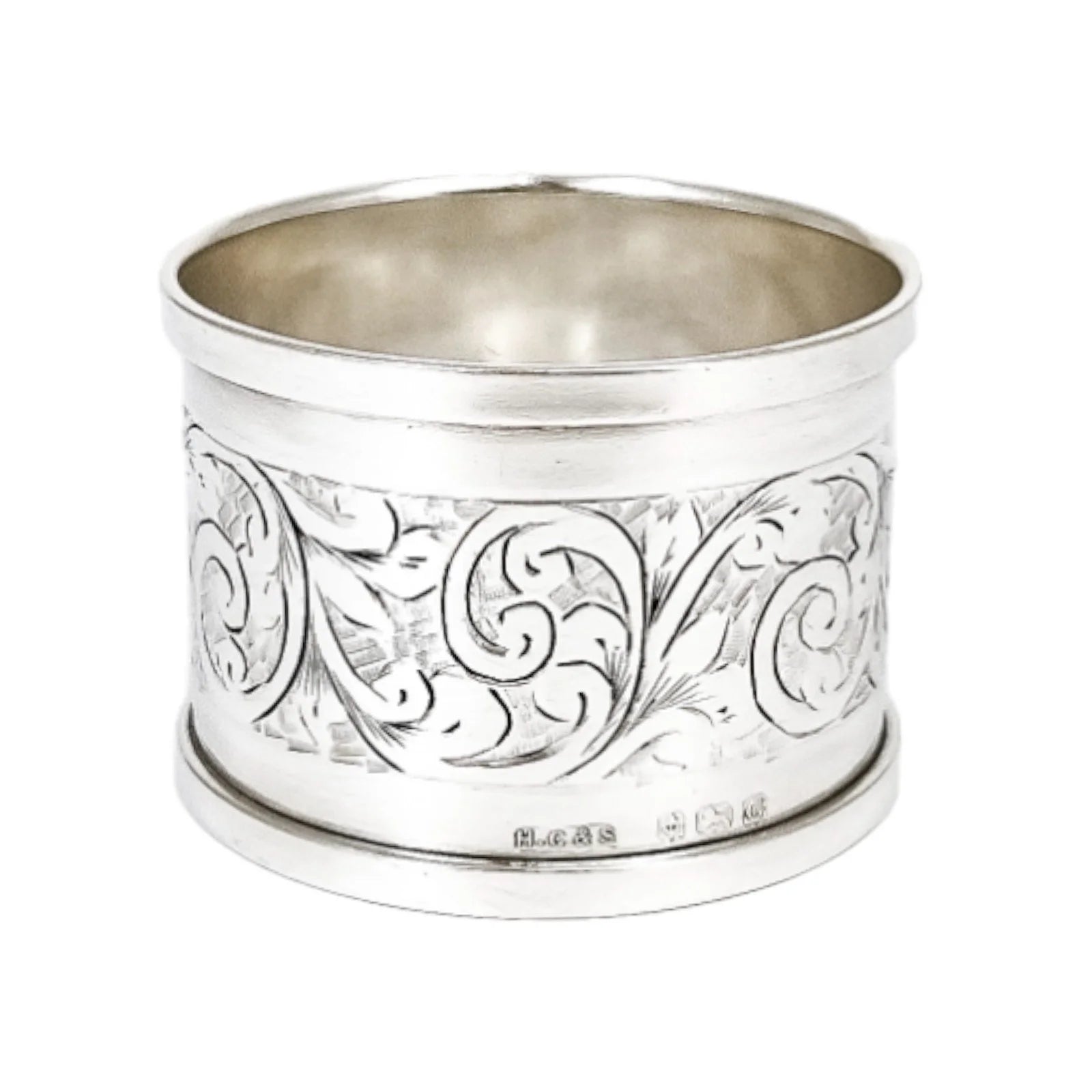 1930's large sterling silver napkin ring engraved with scrolling leaves