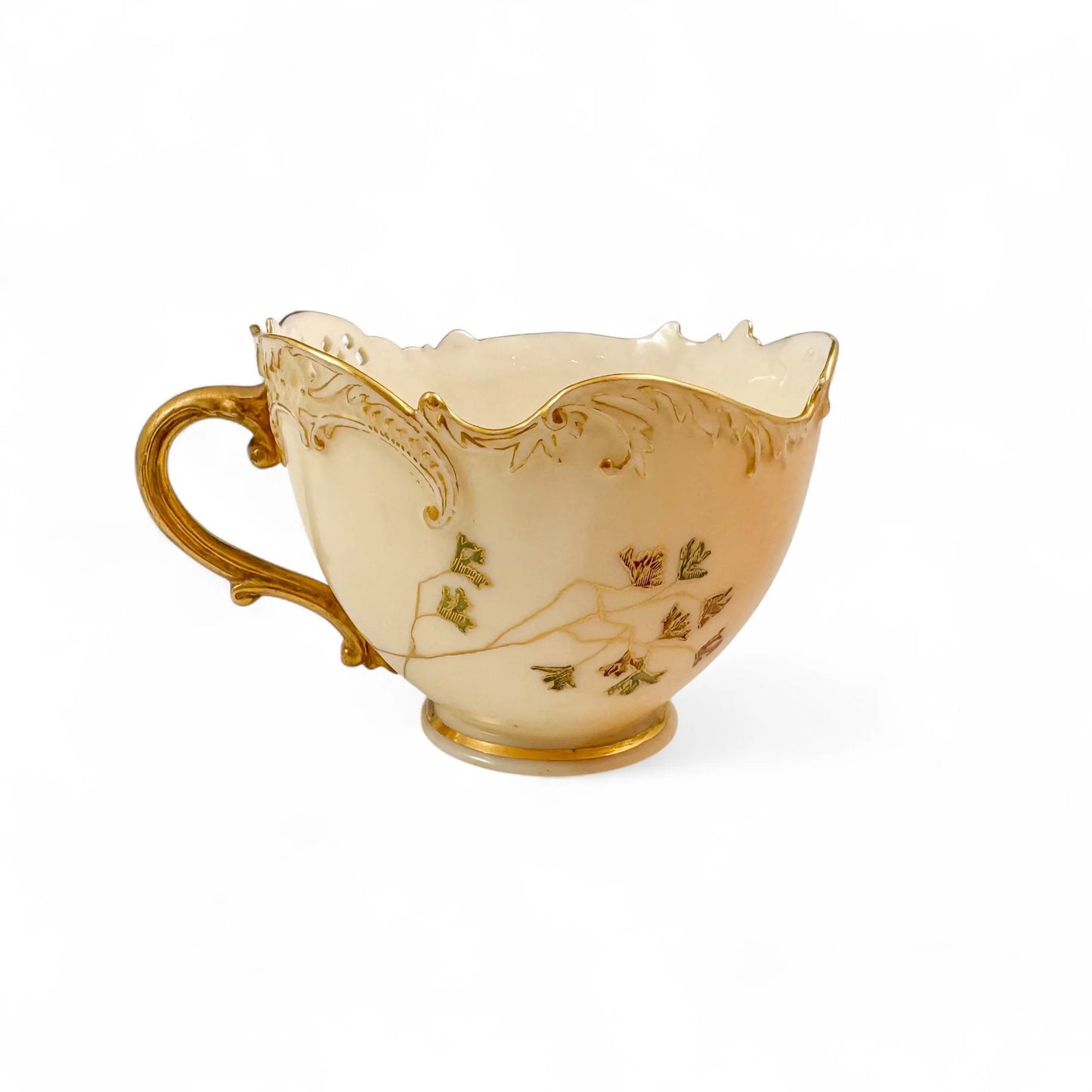 Royal Worcester porcelain tea cup and saucers, 1891–1902
