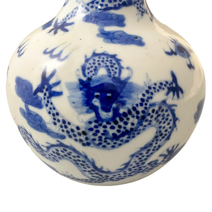 Chinese Guangxu period Kangxi revival blue and white dragon bottle porcelain vase