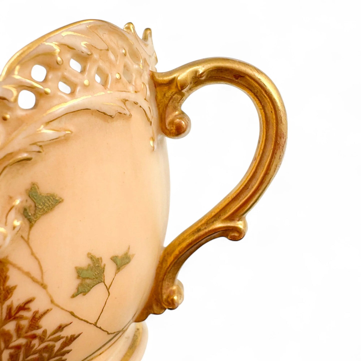Royal Worcester porcelain tea cup and saucers, 1891–1902