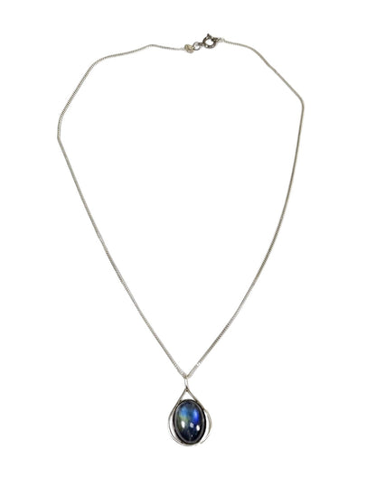 Vintage sterling silver labradorite teardrop pendant necklace on curb chain
