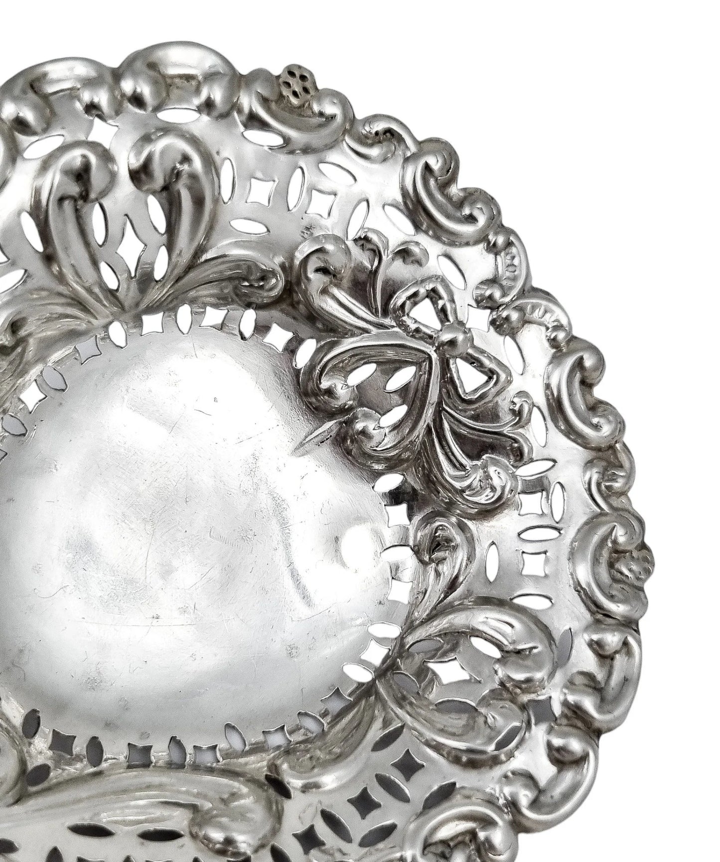 Victorian sterling silver heart-shaped bonbon dish with bows