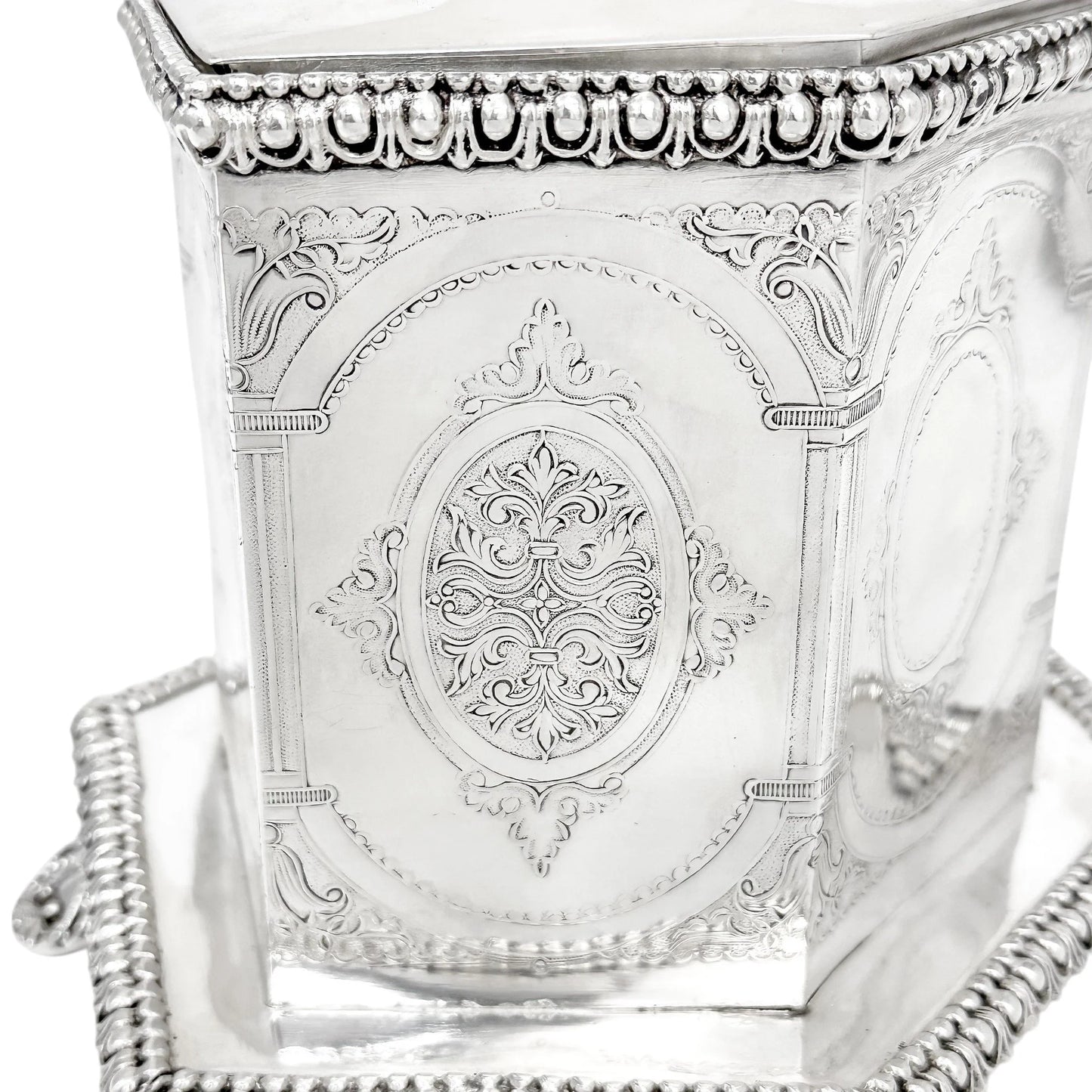 Victorian Neoclassical 6-sided silver-plated biscuit barrel on cast feet with egg-and-dart trim