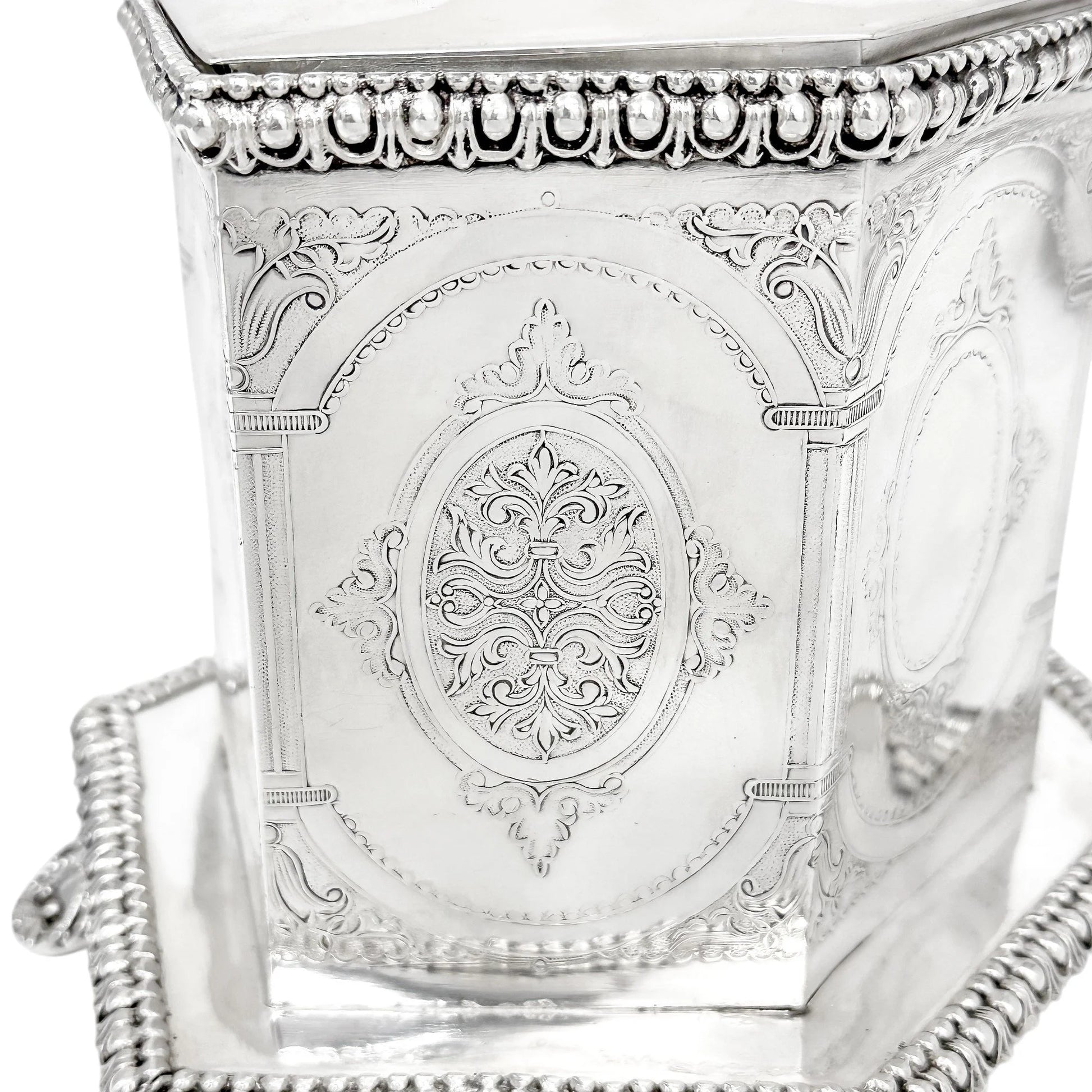 Victorian Neoclassical 6-sided silver-plated biscuit barrel on cast feet with egg-and-dart trim
