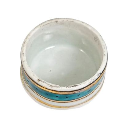 Late 19th century French Samson armorial porcelain tea caddy with riverscape scenes