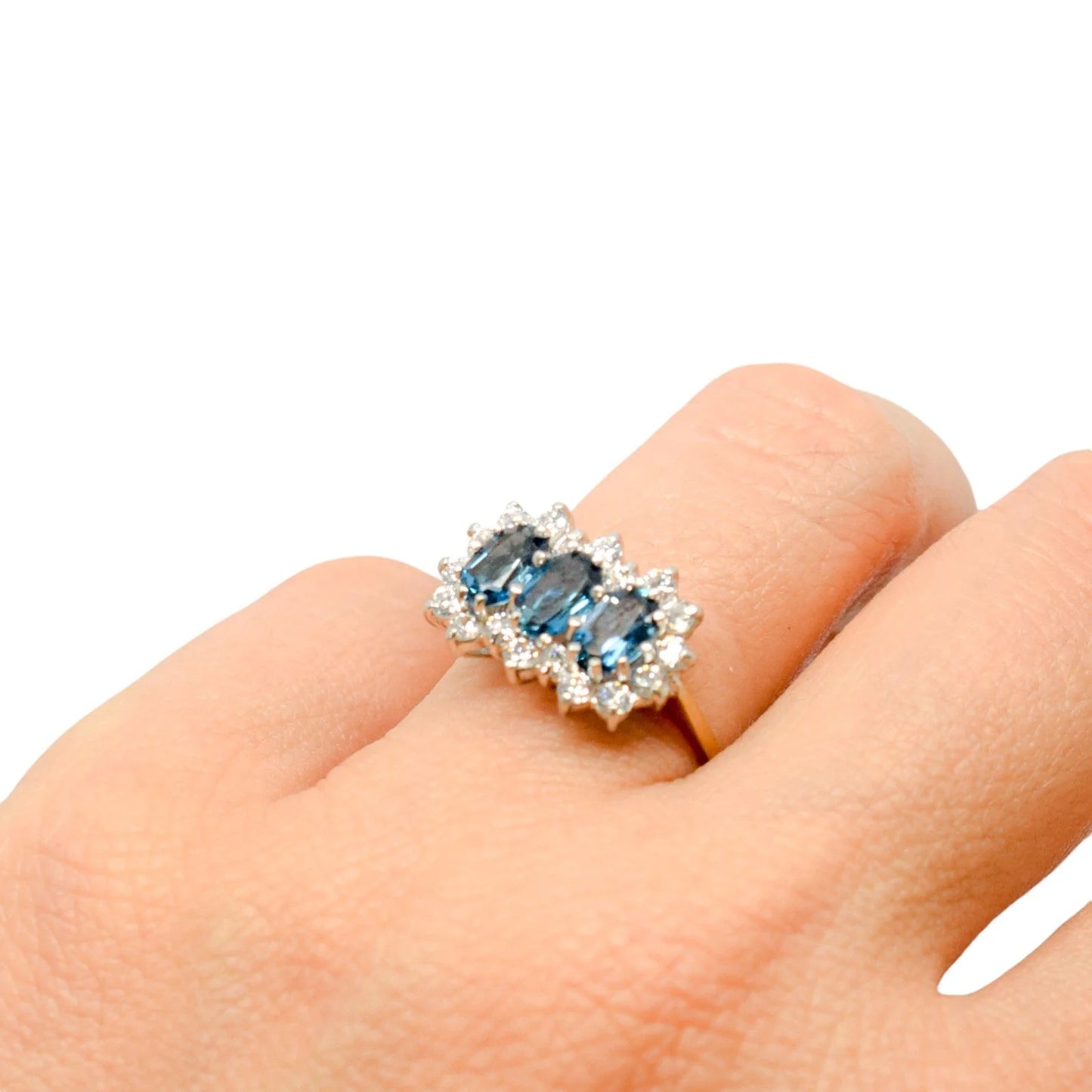 Vintage 1980's three-stone blue topaz cluster ring, 9ct yellow gold, size K 1/2