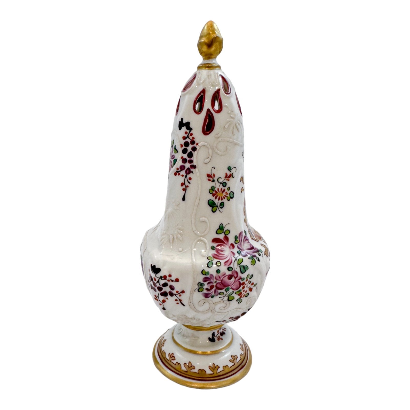 19th century Samson of Paris porcelain Chinese Export style armorial muffineer