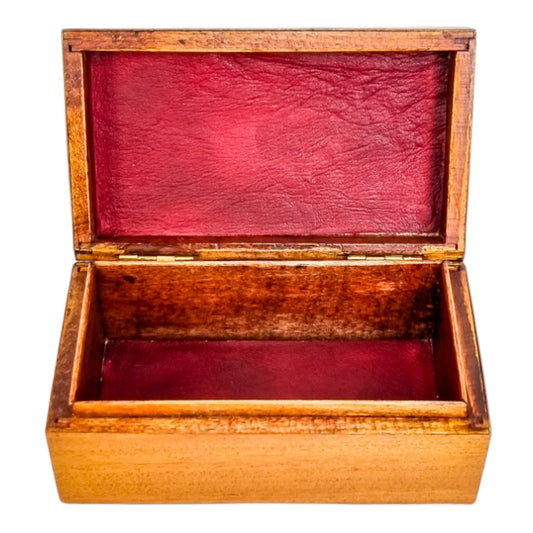 Art Deco satinwood keepsake / card box with cherry leather lining