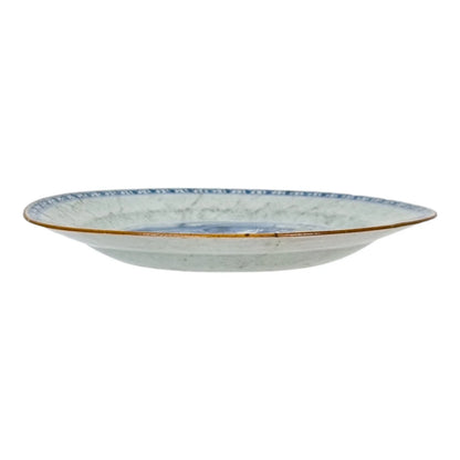 Early 18th century Yongzheng Chinese blue and white porcelain plate of scholars and boy