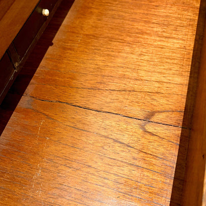 Victorian mahogany writing slope, secret drawers, working key
