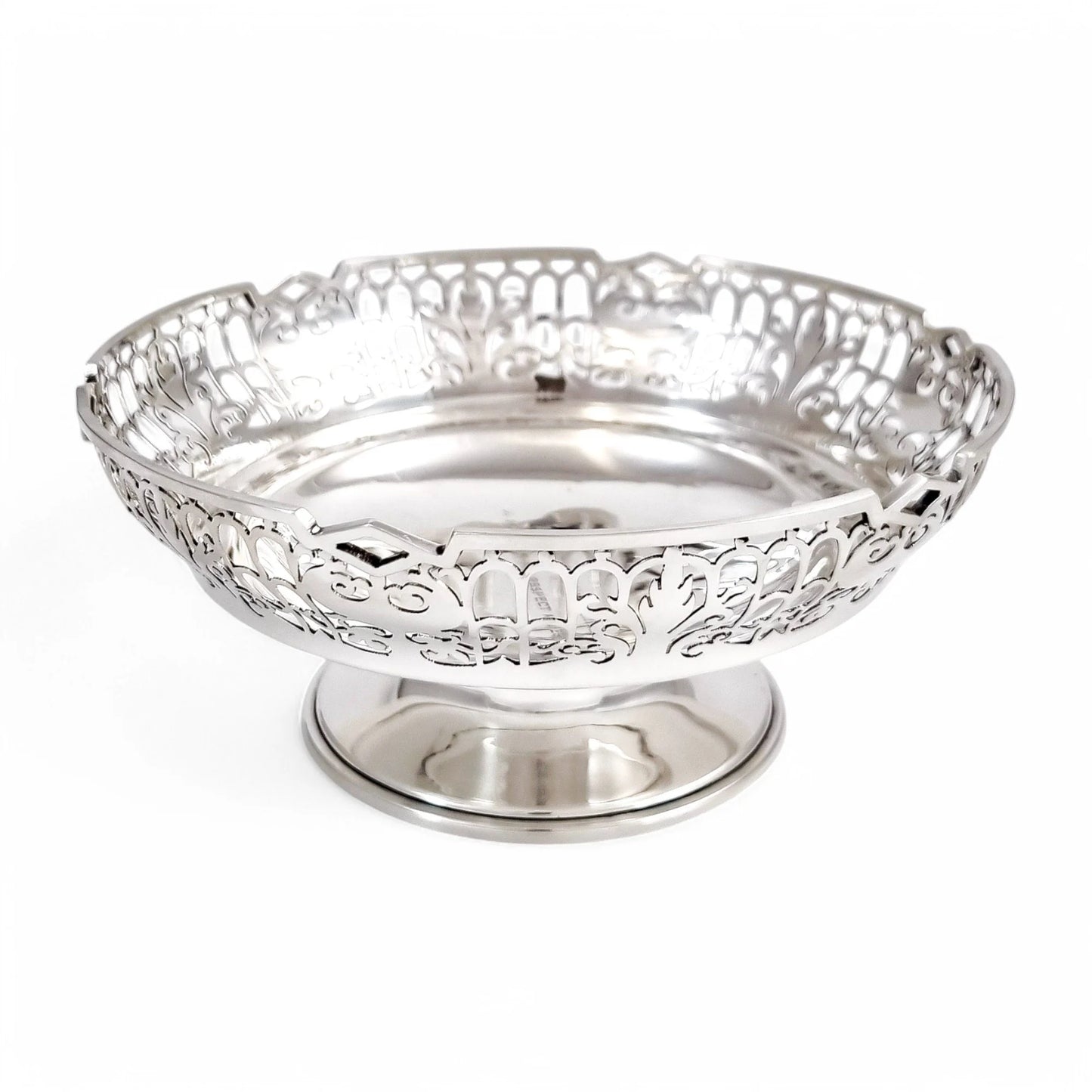 Large sterling silver pedestal basket with pierced foliate and trellis decoration, Sheffield 1953