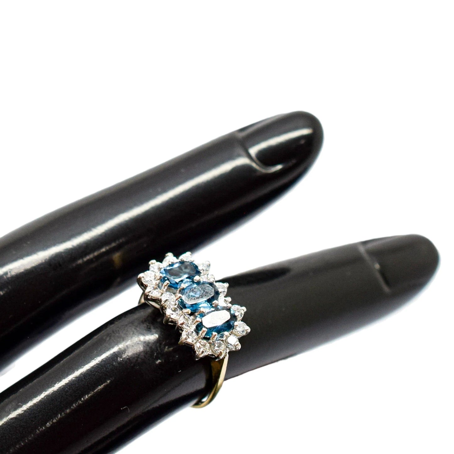 Vintage 1980's three-stone blue topaz cluster ring, 9ct yellow gold, size K 1/2