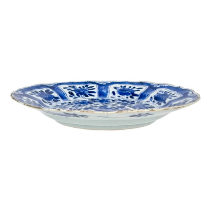 17th century Chinese Kangxi blue and white porcelain plate, Artemisia leaf mark