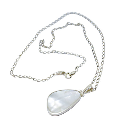 Vintage sterling silver mother of pearl classic teardrop necklace