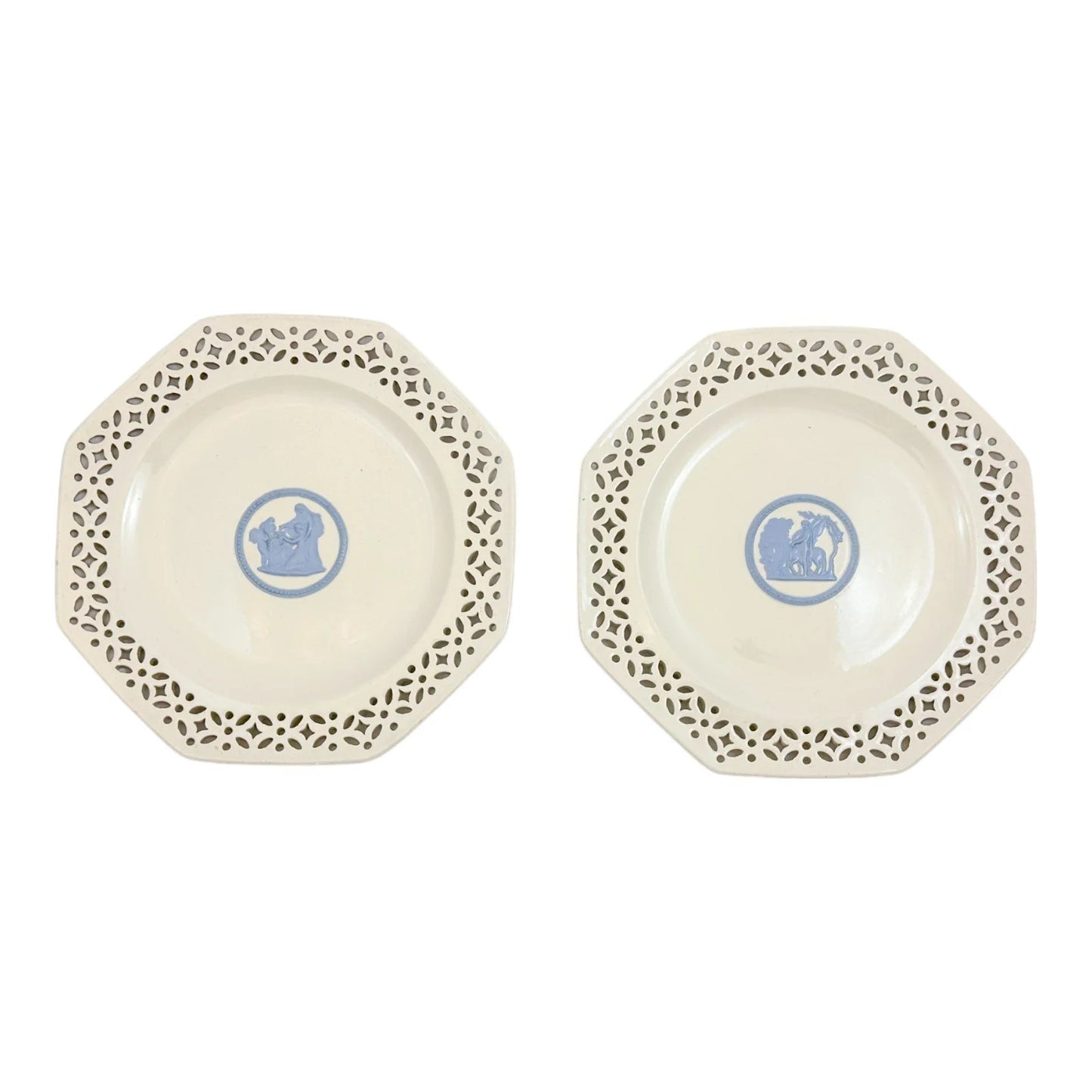 Pair of mid-Victorian Wedgwood Queen's Ware porcelain Neoclassical octagonal plates