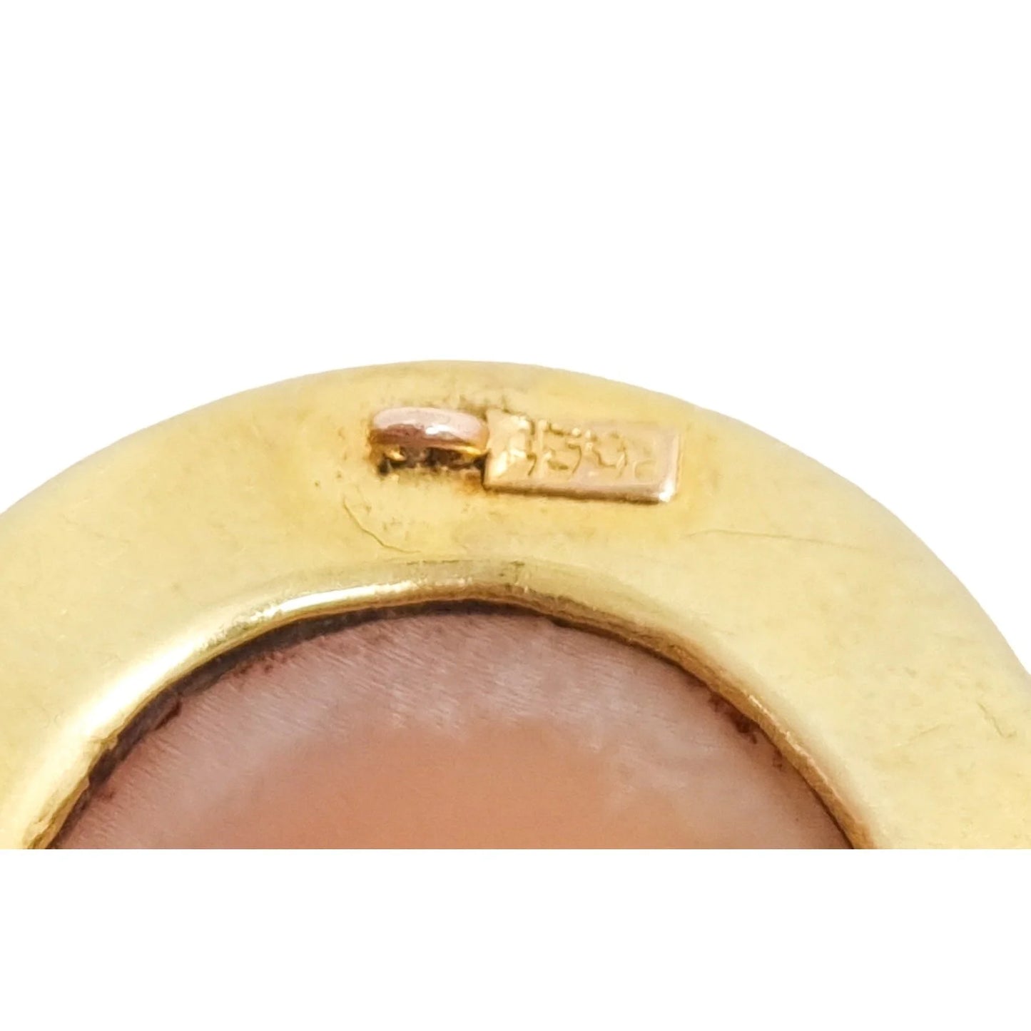 Victorian 15 ct gold shell cameo of Greek woman in profile