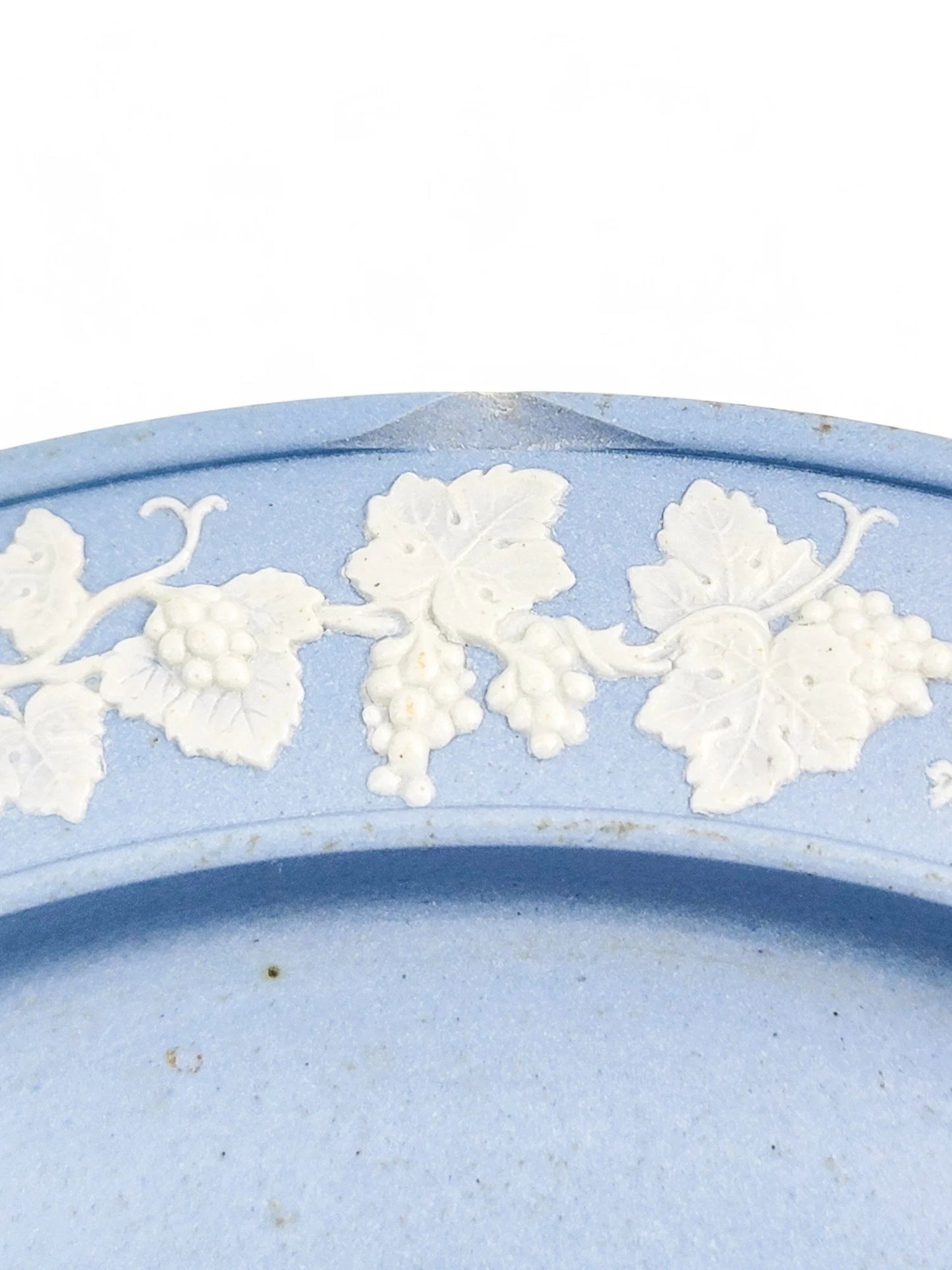 Antique English Wedgwood style blue jasperware cheese dome and stand with grapevine decoration, 19th century