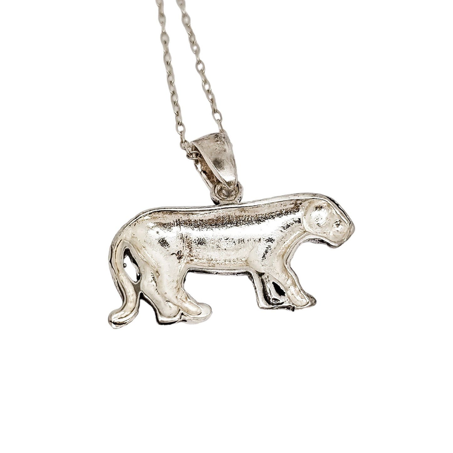 Vintage sterling silver 3D walking tiger pendant necklace on cable chain