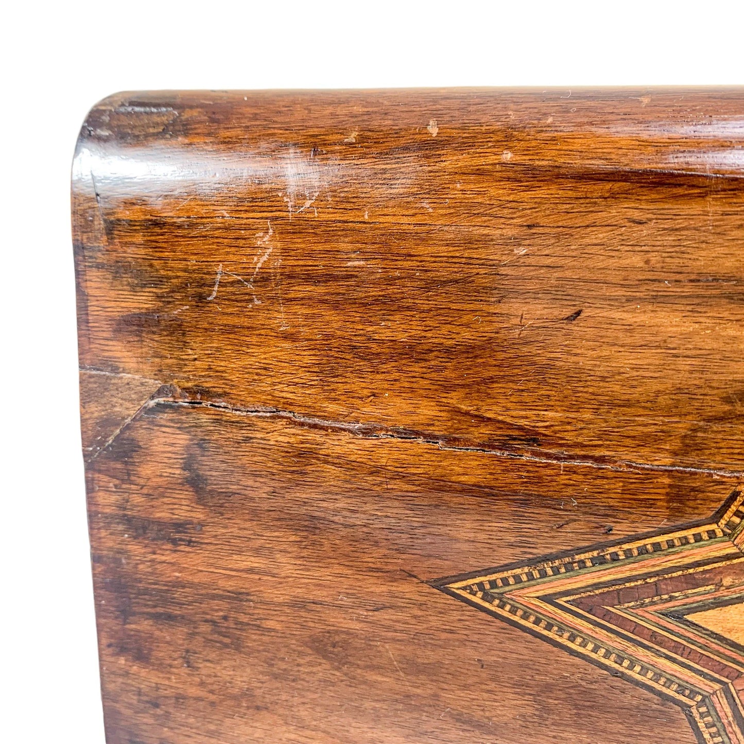 Victorian walnut workbox / jewellery storage box with working key and lift out lid