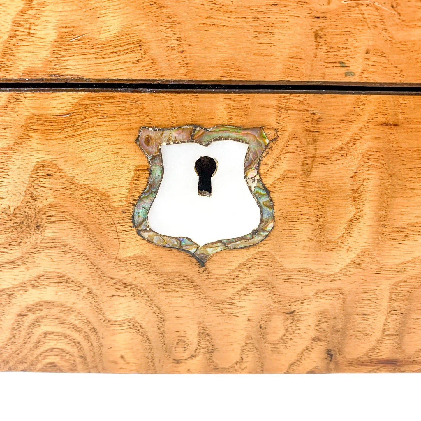 Victorian burr walnut jewellery workbox with lift-out tray and mother of pearl escutcheon