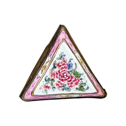 19th century French Chinoiserie enamel table snuff box with gilt bronze mounts