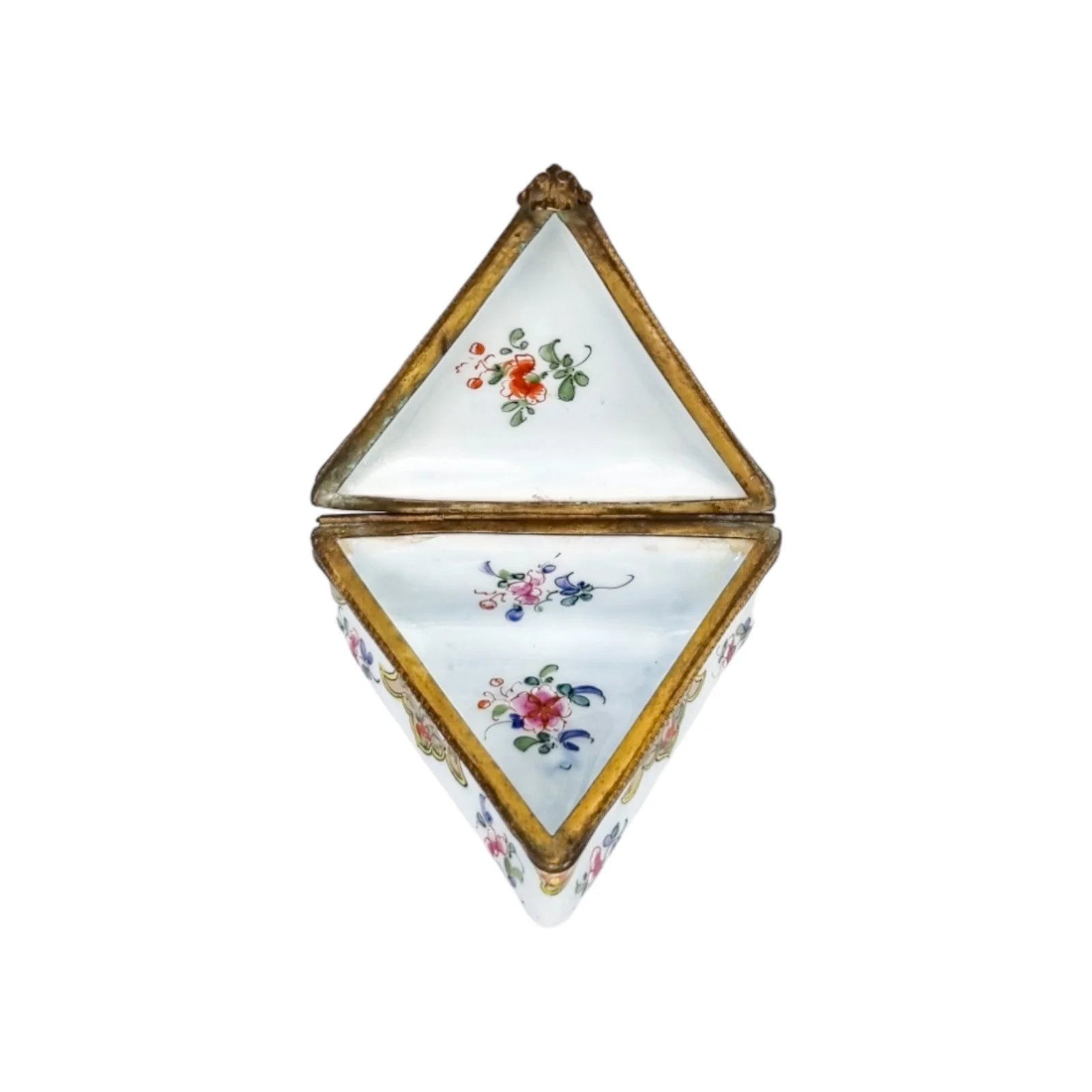 19th century French Chinoiserie enamel table snuff box with gilt bronze mounts