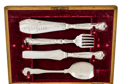 Victorian Queens silver plate 16 piece 6 person fish cutlery set, 4 servers in oak canteen