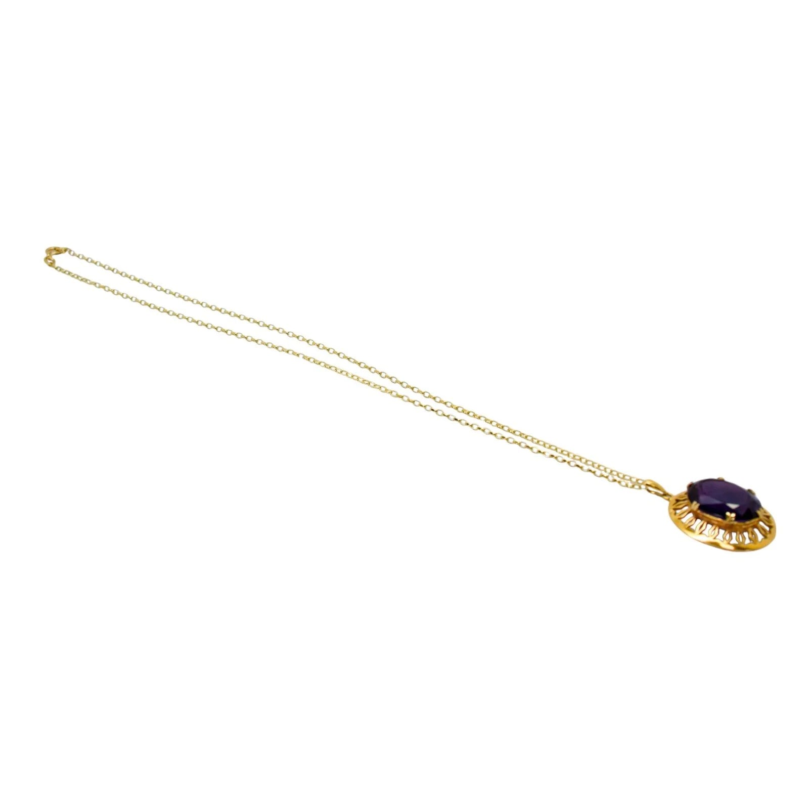 Vintage 9ct gold pendant necklace with 23ct colour-change sapphire, Romantic Revival design, 1970
