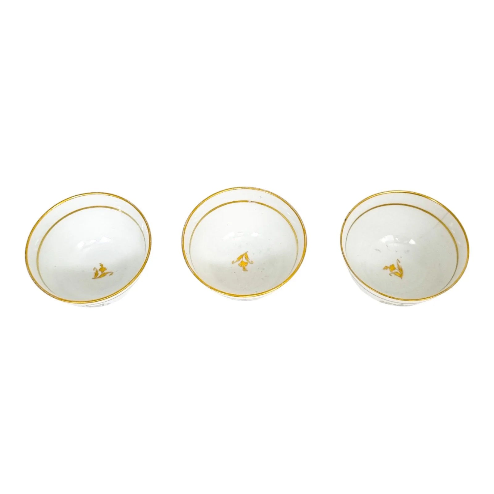 Georgian Thomas Wolfe (Factory Z) porcelain set of 3 bat-printed tea slop bowls, c. 1800