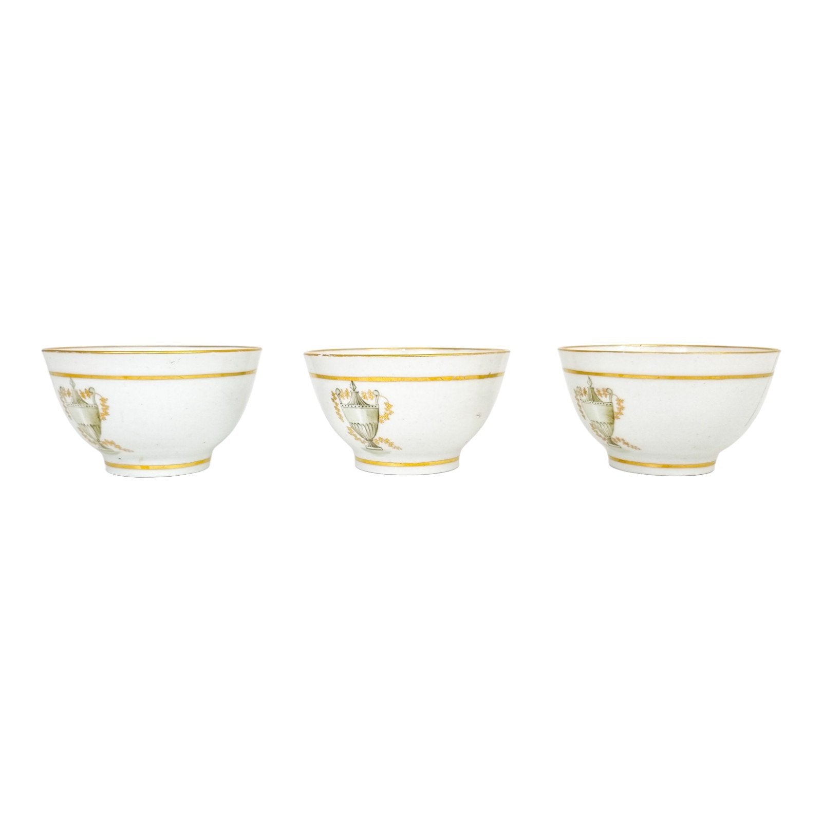 Georgian Thomas Wolfe (Factory Z) porcelain set of 3 bat-printed tea slop bowls, c. 1800