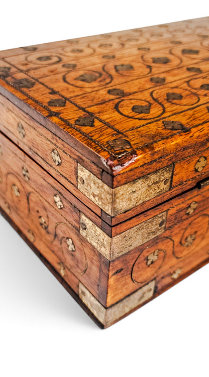 Victorian walnut piqué glove box with lock and key