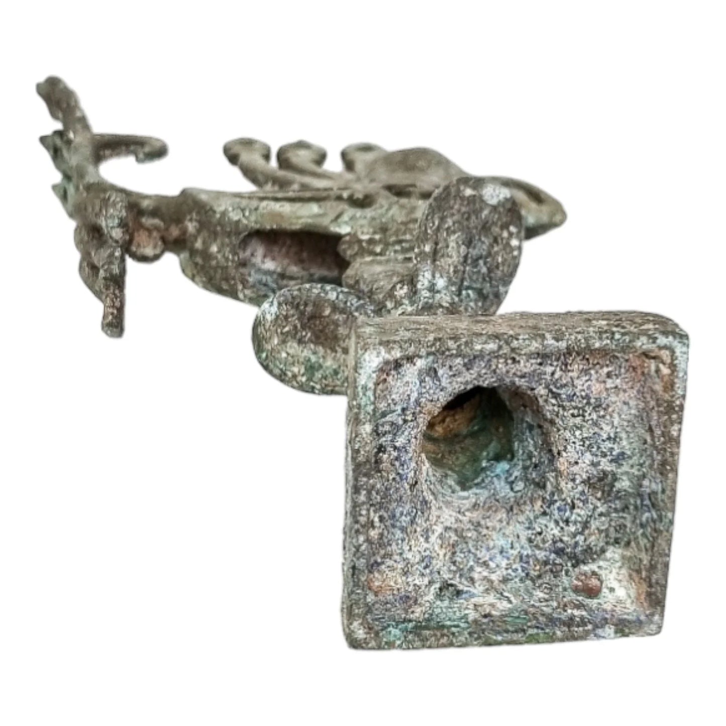 Sanxingdui bronze bird phoenix statue Shang dynasty