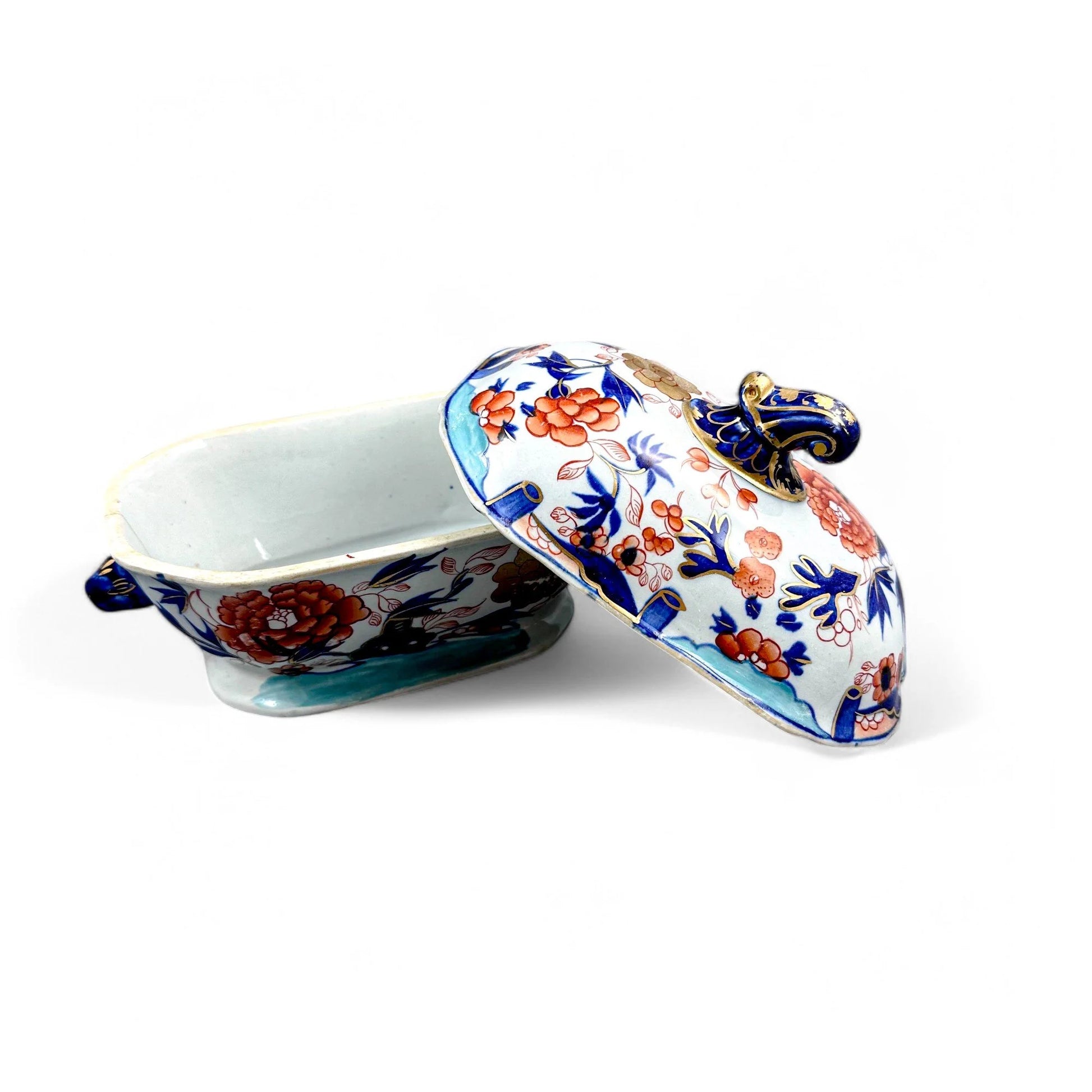 Rare Mason’s Ironstone sauce tureen, "Oyster Pattern" with turquoise base, hand-painted Regency period, circa 1815–1825