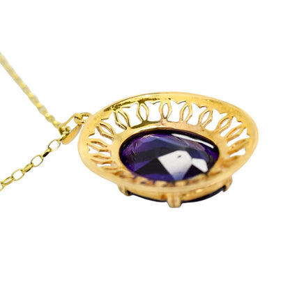 Vintage 9ct gold pendant necklace with 23ct colour-change sapphire, Romantic Revival design, 1970