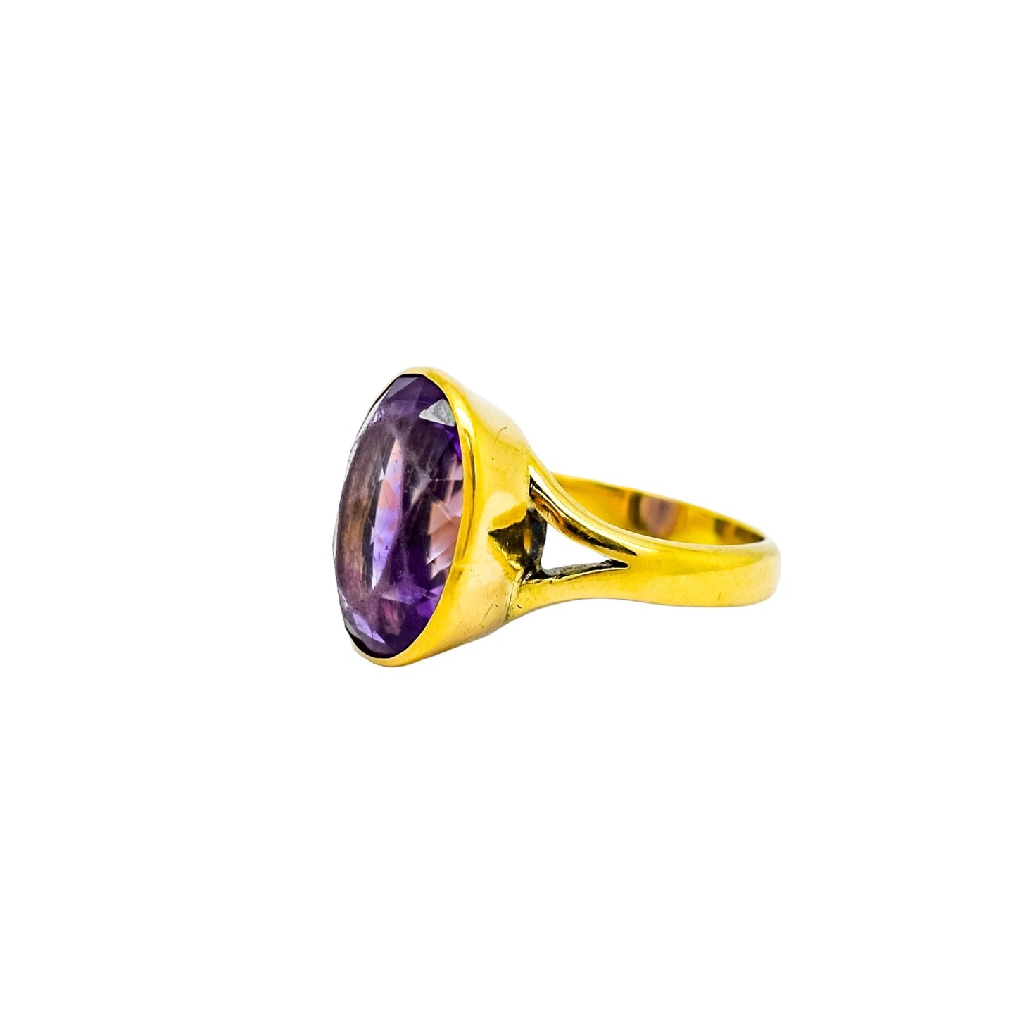Vintage 6.4ct amethyst solitaire cocktail ring in 9ct yellow gold, size L ½