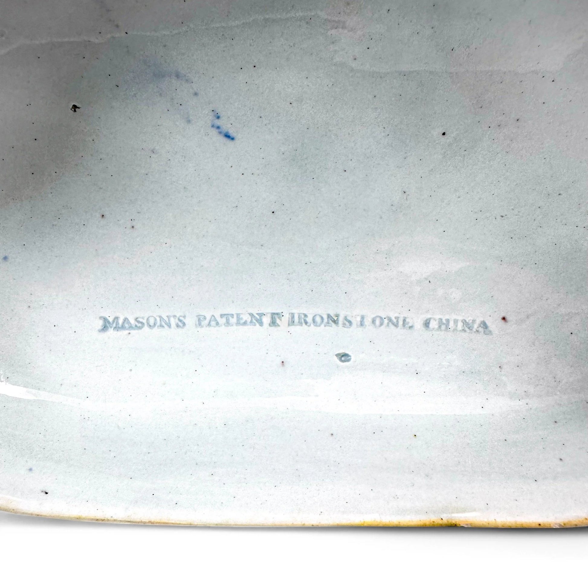 Rare Mason’s Ironstone sauce tureen, "Oyster Pattern" with turquoise base, hand-painted Regency period, circa 1815–1825