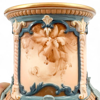 Hadley’s Worcester faience jardinière, late 19th century
