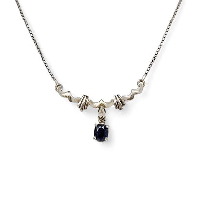 18ct white gold Art Deco Italian necklace with 0.50 ct oval sapphire and sculptural fluted centre, hallmarked 750