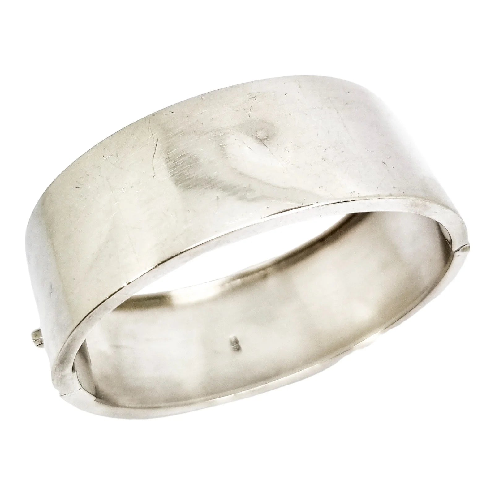Large Victorian sterling silver Aesthetic cuff bangle / wide bracelet engraved with roses